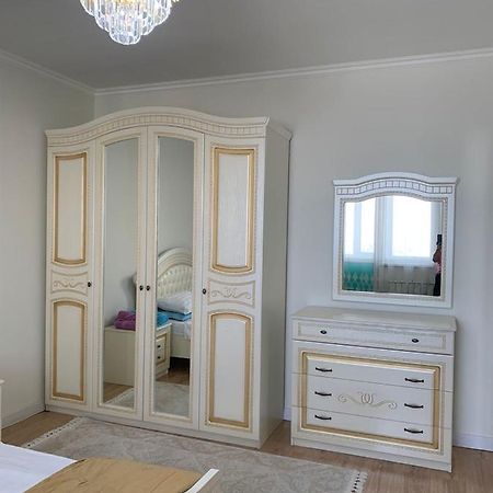 Apartment In Almaty Exteriér fotografie